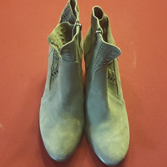 Vince Caputo Womens tan suede/leather boot - Picture 2 of 4